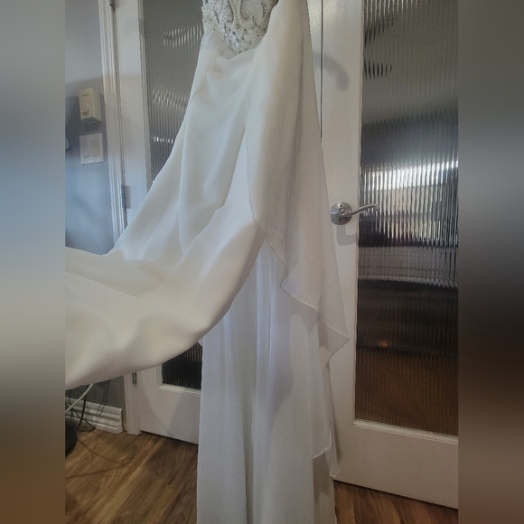 Strapless Wedding Dress - Picture 6 of 13